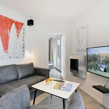 Duenenvilla 17, Whg 2 *