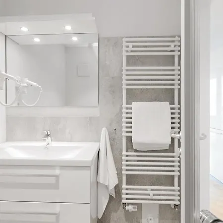 Duenenvilla 17, Whg 2 *