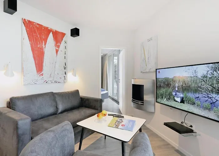 Duenenvilla 17, Whg 2 *